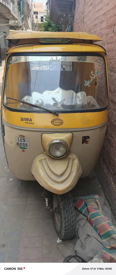 Siwa Prada Loader Rickshaw All Ok