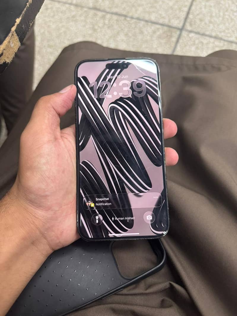 Apple iPhone 14 Pro Max 1