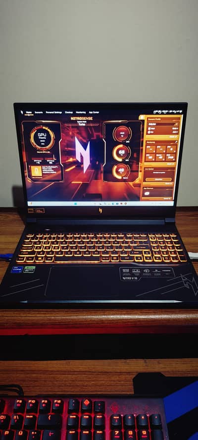 Acer Nitro v 16 for sale 32 gb ddr5 ram 1 tb ssd nvme