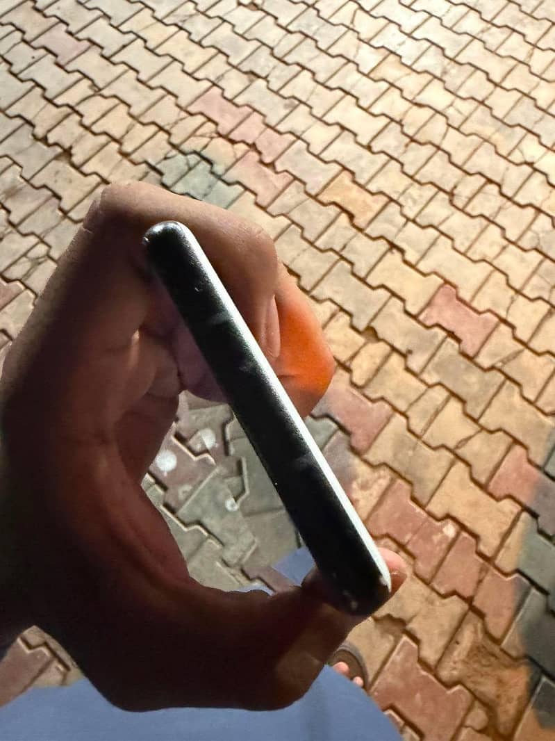 Google Pixel 6a 4