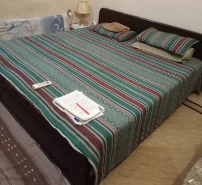 SOLID WOODEN DOUBLE BED|| EXCELLENT CONDITION