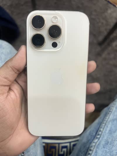 Apple iPhone 16 Pro