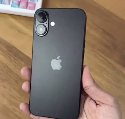 Apple iPhone 16
