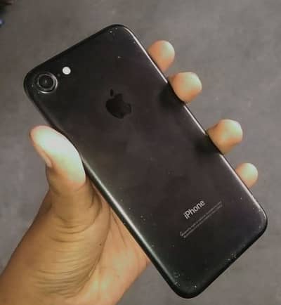 iPhone 7 For SELL