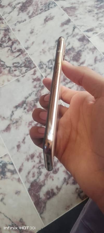 Apple iPhone XS NON 256 GB exchange possible