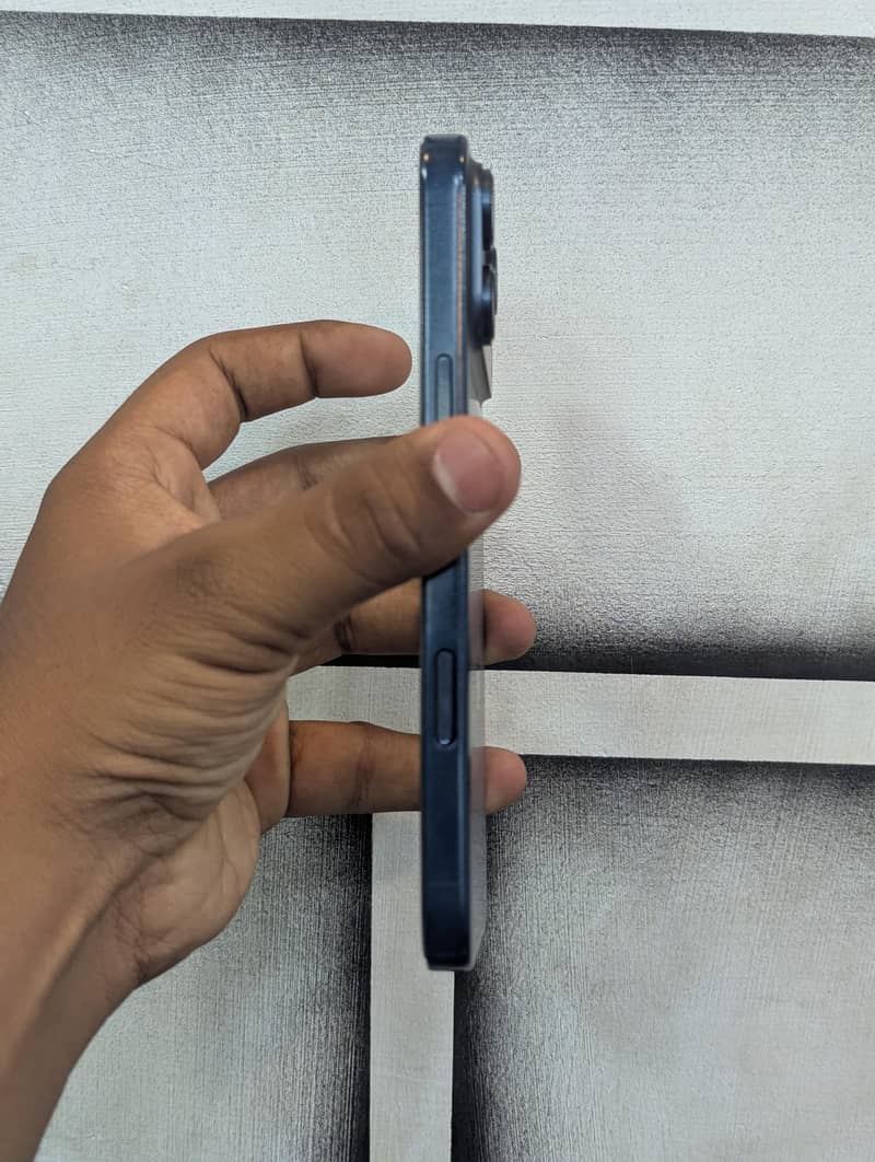 iphone 17 pro max cpy 4