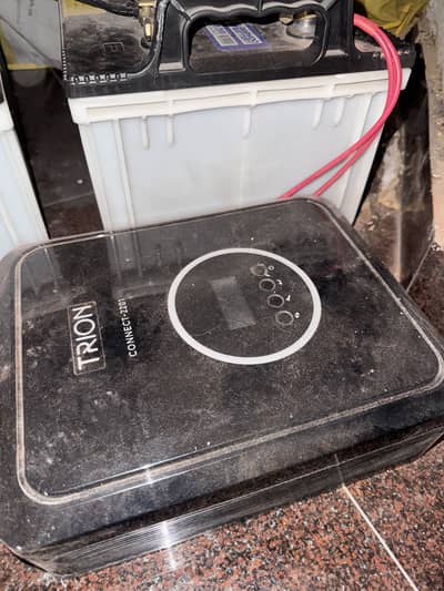 3 ups 1800 W with 6 batteries 200 Ah Daewoo