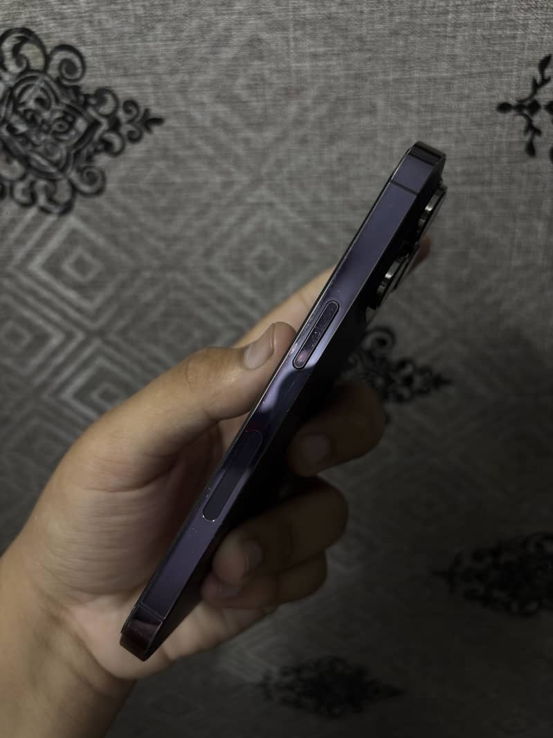 iPhone 14 Pro 1