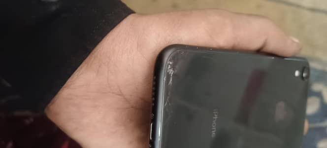 Apple iPhone XR 64 bettery 82