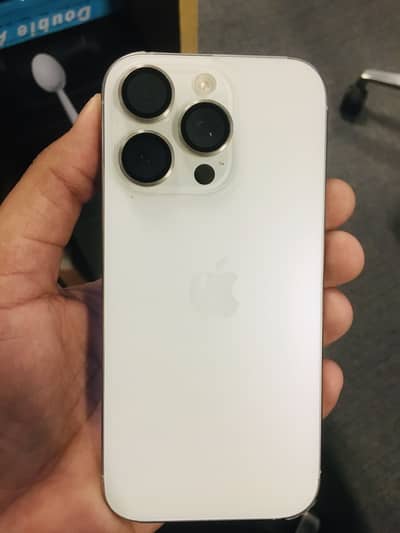 Apple iPhone 16 Pro