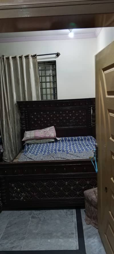 Queen bed set