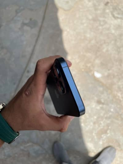 Apple iPhone 15 Pro jv 128 battery health 87