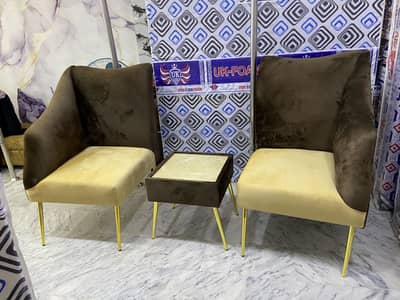 Bedroom chairs with cofee table