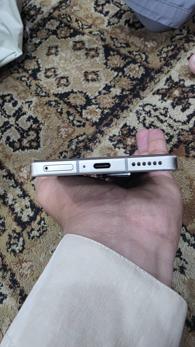 Mobile 4