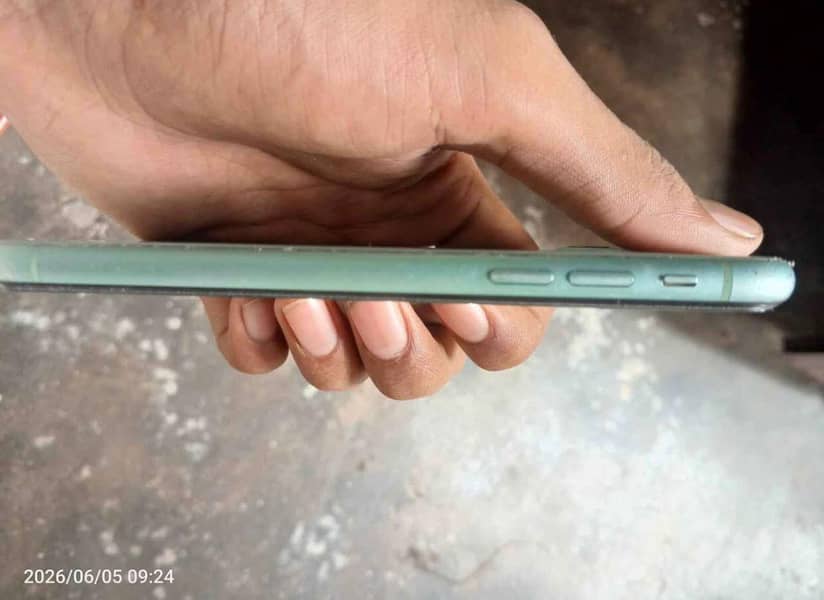 Apple iPhone 11 2