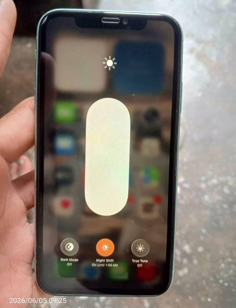 Apple iPhone 11 7