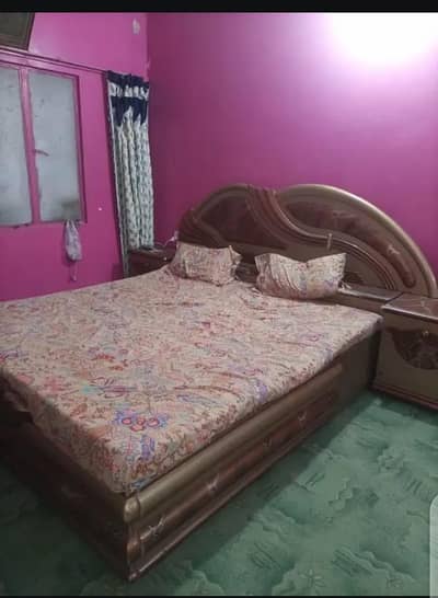 urgent selling 3 items of bedroom set