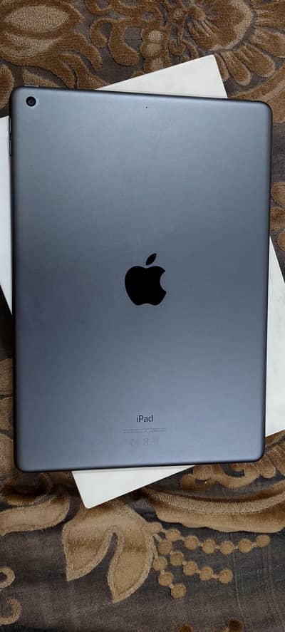 Apple iPad 8th Gen 32GB Wi-Fi Space Gray