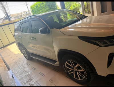 Toyota Fortuner 2021