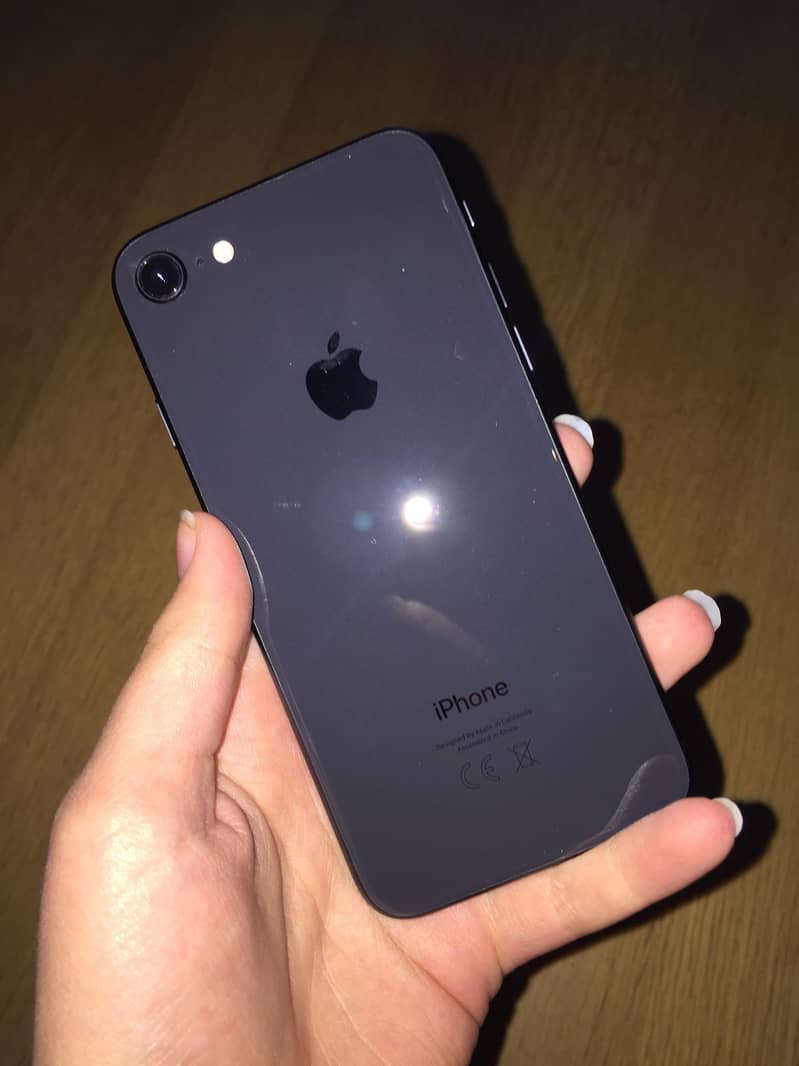Apple iPhone 7 Plus 0