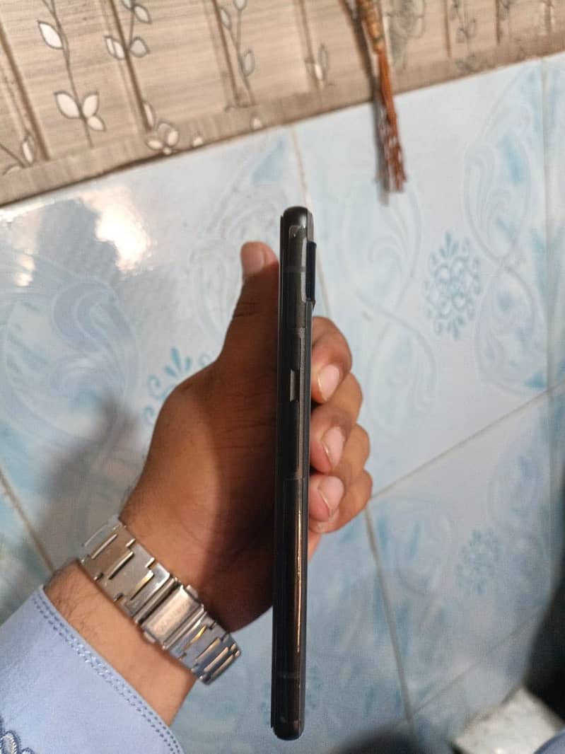 Google Pixel 6a 5