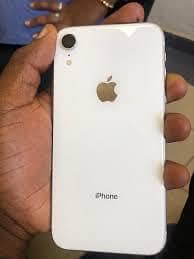 Apple iPhone XR