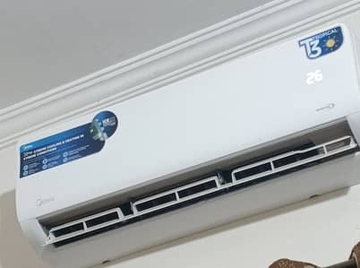 Midea 1.5 ton brand new extreme cool