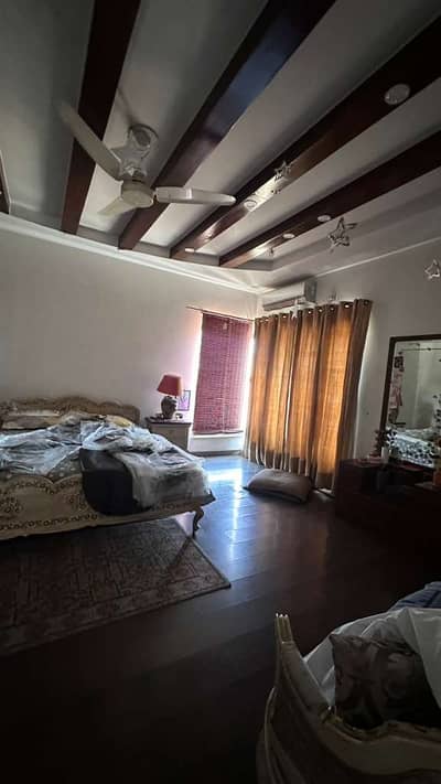 DHA Phase 3 XX Block Fully Furnished Master BED Room Tv Long Kitchen Available For Rent