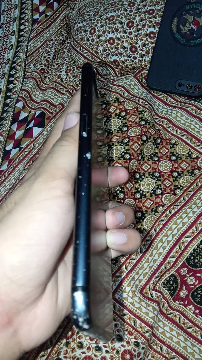Apple iPhone 7 Plus 3