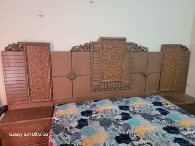 dabal Bed and shOkes