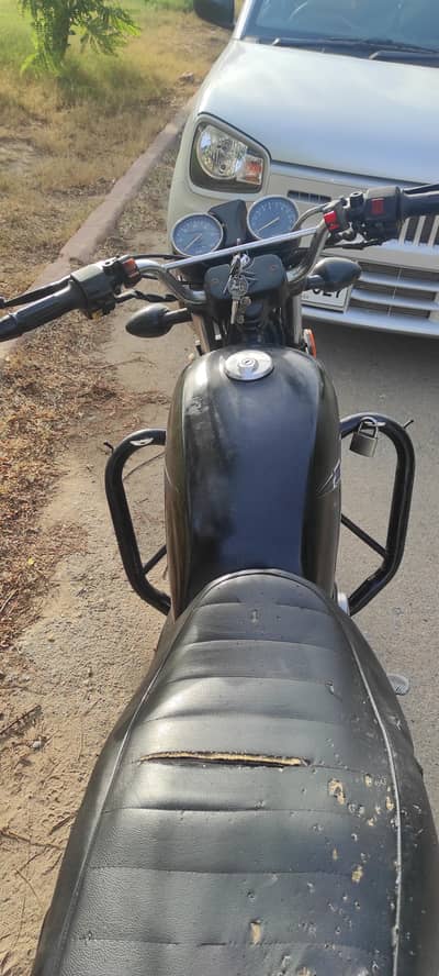 Suzuki GS 150