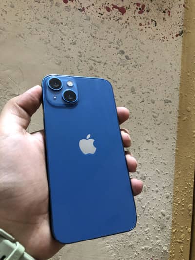 Apple iPhone 13
