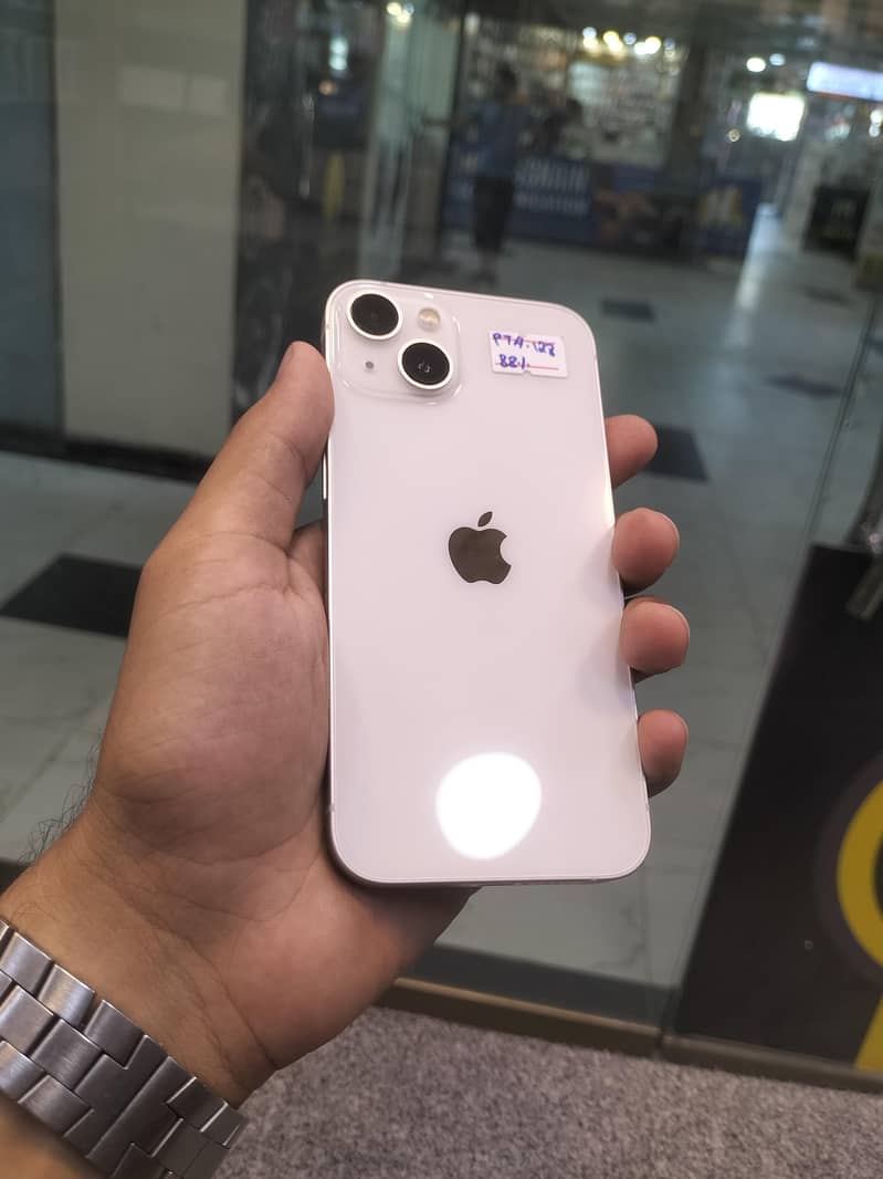Apple iPhone 13 1