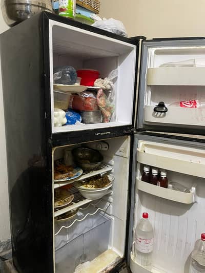 ORIENT Fridge black colour