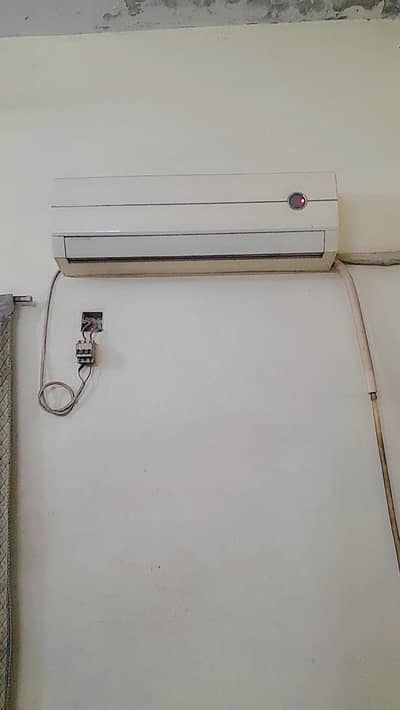 gree ac 1.5 ton / good condition