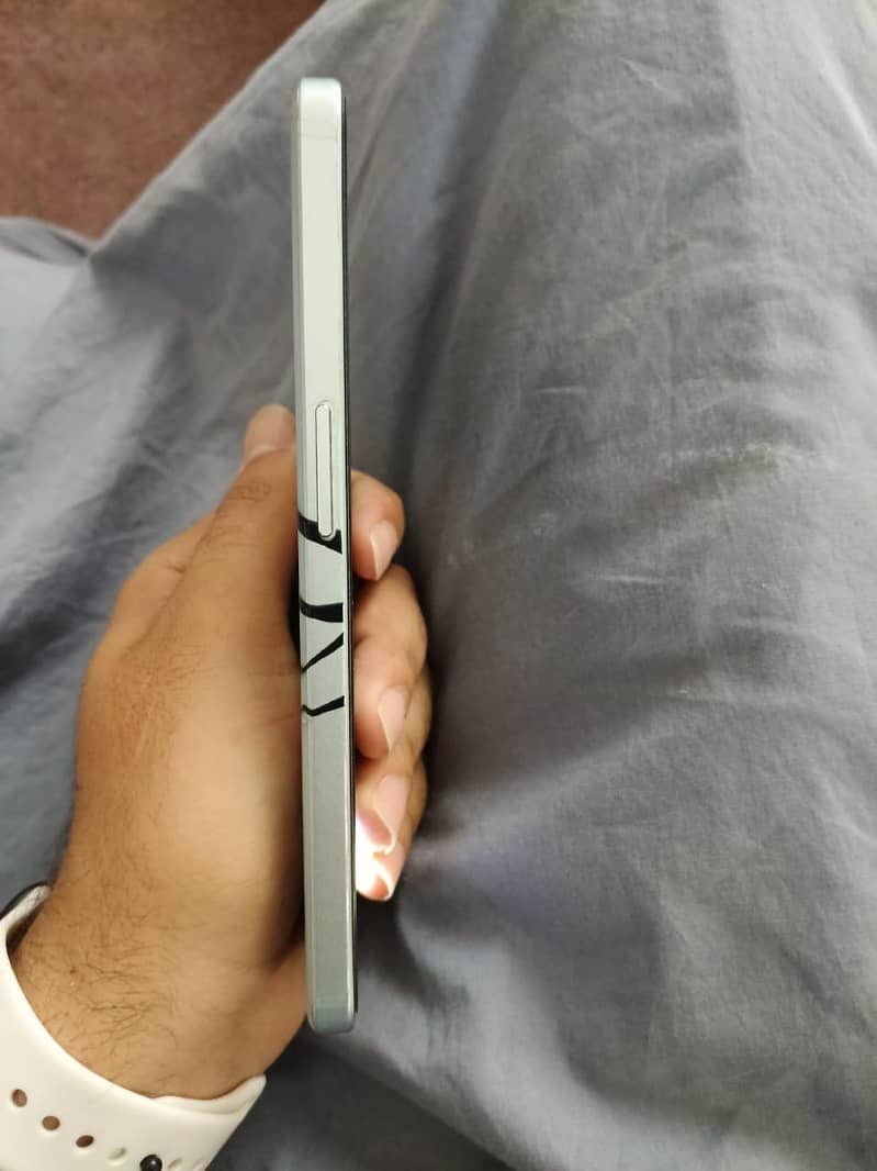 One Plus Ace 2V 2