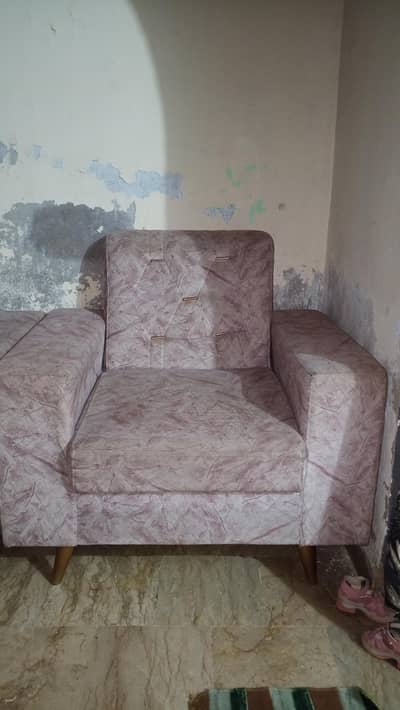 7 Seater sofa set and center table for sale
