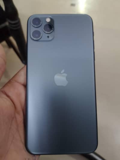 I phone 11 pro max 256 gb 10\10no scratch no daymich