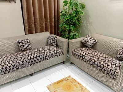 7 Seater Sofa Set in excellent condition