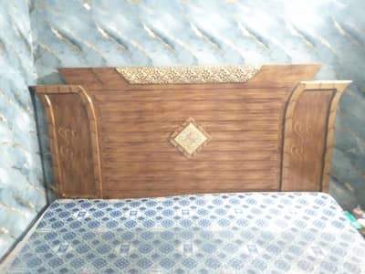 kali tali ka pure Furniture ha new ha 6 month use ha Bs