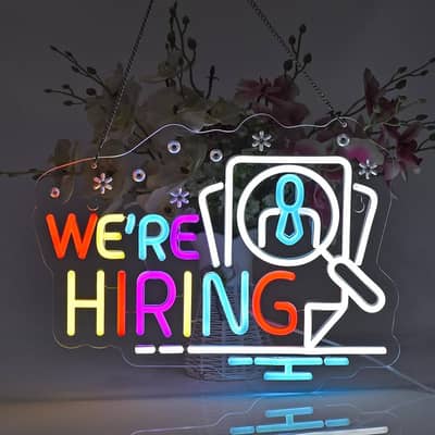 Job Title: Female Operations & Customer Service Executive
