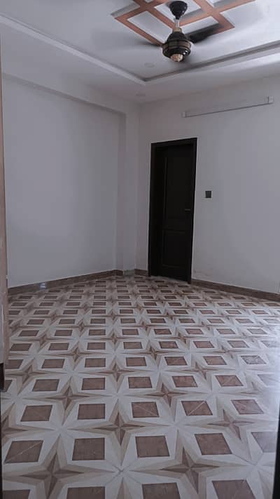 3 Bedrooms Flat For Rent In G-15 Family Plaza