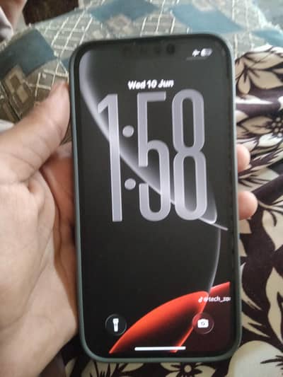 Apple iPhone 13