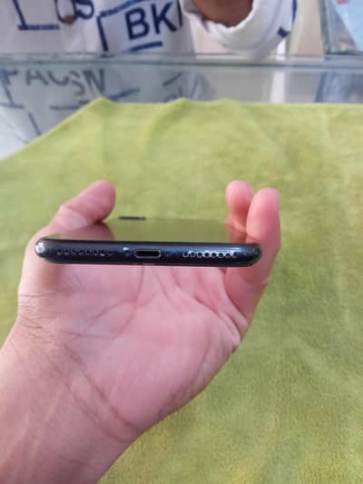Apple iPhone 7 Plus 32GB pta approved all