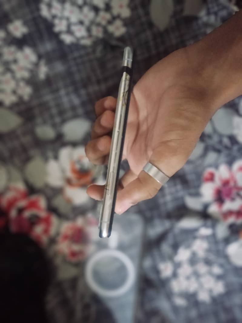 Apple iPhone X 2