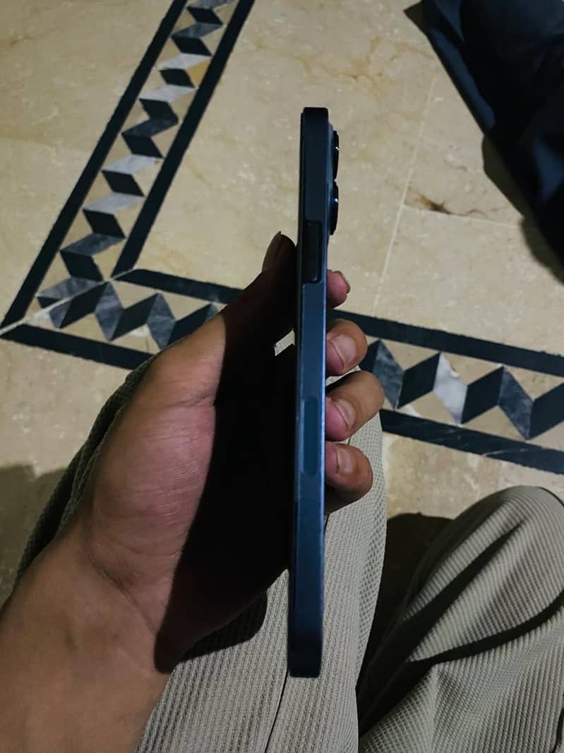 Iphone 13 pro Max 3