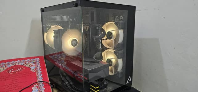 Gaming computer with i5 12th gen and rtx 3070ti