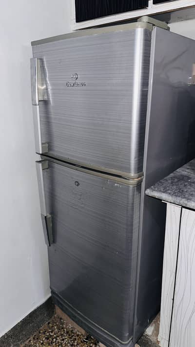 Dawlance 8 cubic feet 2 door refrigerator