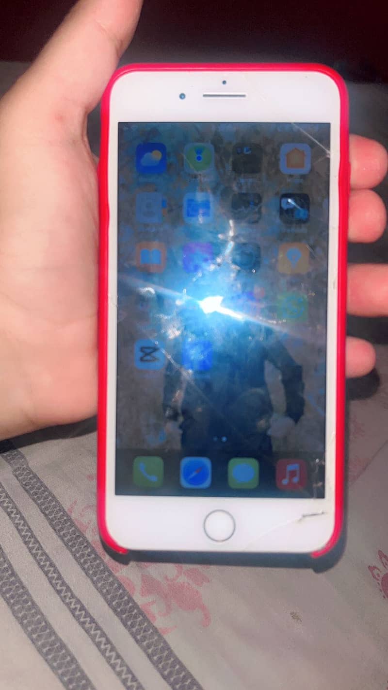 Apple iPhone 7 Plus 1