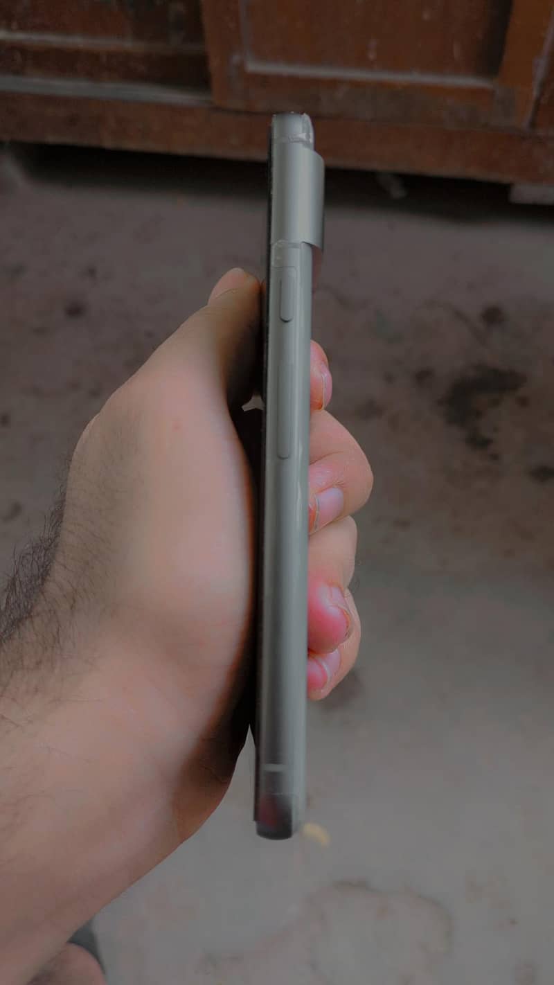Google Pixel 8 2